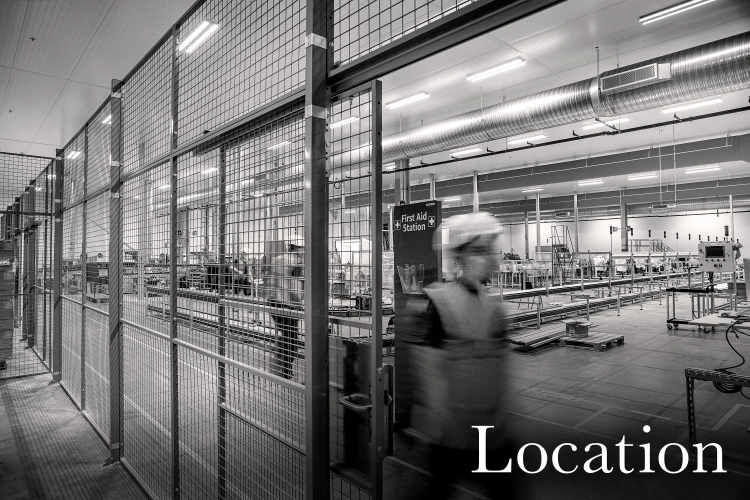 Grayscale commercial location photography with motion blur
